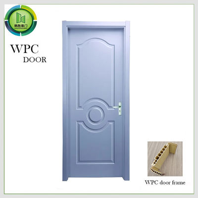 ราคาดี การทาสี WPC ประตู ประตูภายในที่ทันสมัยที่มีกรอบ WPC ทนทานความชื้น การออกแบบกันเสียงและการรักษาพื้นผิวที่ปรับแต่ง ออนไลน์