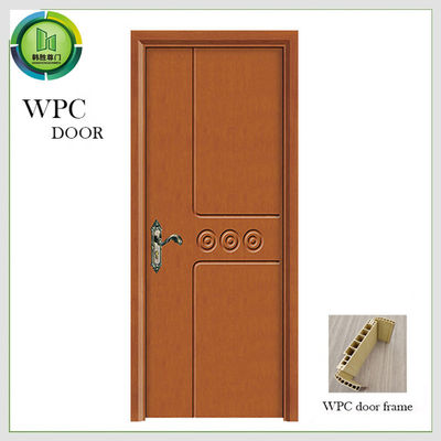 ราคาดี Eco Friendly WPC ประตูหน้าเรียบง่าย ประตูห้องนอนเรียบง่ายที่ได้รับการรับรอง ISO9001 ออนไลน์